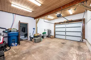 1240 12th St Pl NW, Hickory, NC 28601 - Photo 34