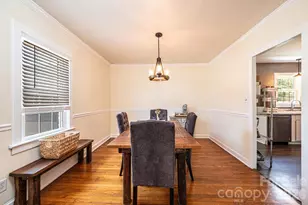 1240 12th St Pl NW, Hickory, NC 28601 - Photo 8