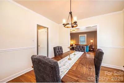 1240 12th Street Place NW, Hickory, NC 28601 - Photo 10
