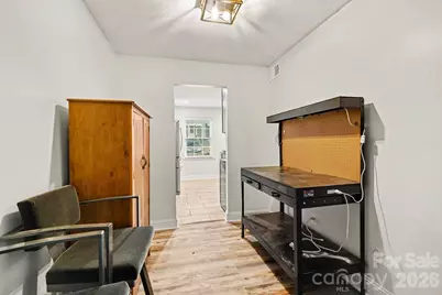 4605 Hedgemore Drive #H, Charlotte, NC 28209 - Photo 10