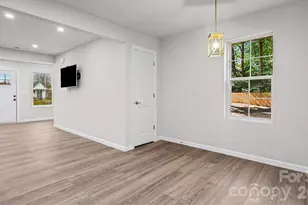 1215 Wilson W Lee Blvd, Statesville, NC 28677 - Photo 8
