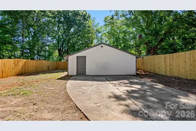 1215 Wilson W Lee Boulevard, Statesville, NC 28677 - Photo 22