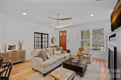 1642 Longfellow Street, Charlotte, NC 28205 - Photo 10