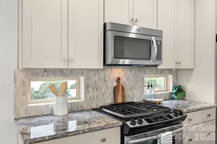 2530 Bay St, Charlotte, NC 28205 - Photo 30