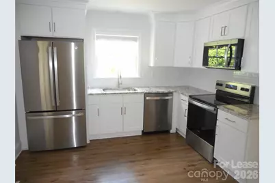 7556 Thorncliff Drive, Charlotte, NC 28210 - Photo 4