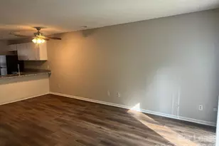 3912 Briarhill Dr, Charlotte, NC 28215 - Photo 6