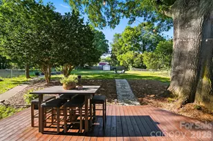 504 W 6th St, Newton, NC 28658 - Photo 34