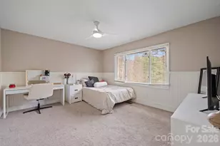350 21st Ave Dr NW, Hickory, NC 28601 - Photo 20