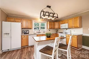 108 Merrywood Dr, Lenoir, NC 28645 - Photo 12