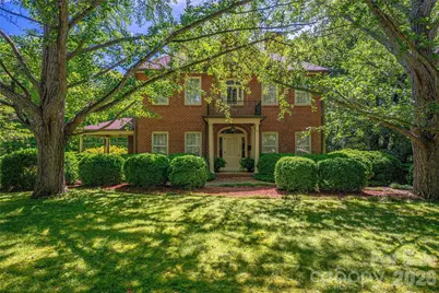 805 S Aspen Street, Lincolnton, NC 28092 - Photo 1