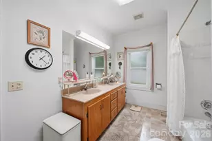 408 Garrou Ave SE, Valdese, NC 28690 - Photo 24