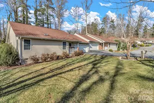 210 Allen Paul Dr, Hendersonville, NC 28791 - Photo 2