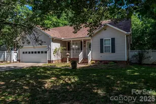 7534 Anchors Aweigh Ln, Sherrills Ford, NC 28673 - Photo 1