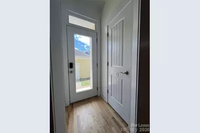 527 Dubois Court, Charlotte, NC 28208 - Photo 8