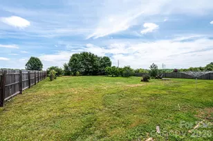 2385 Arrowwood Dr, Hickory, NC 28601 - Photo 26