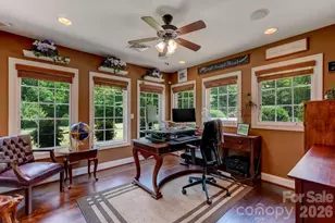 8106 Breezy Hill Dr, Browns Summit, NC 27214 - Photo 18