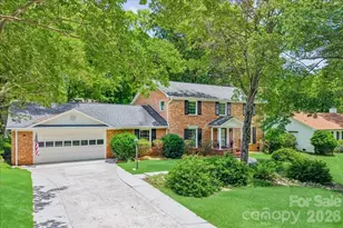 1024 Court Dr, Charlotte, NC 28211 - Photo 2
