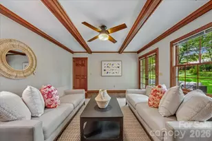 1024 Court Dr, Charlotte, NC 28211 - Photo 8