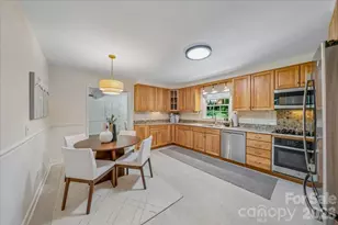 1024 Court Dr, Charlotte, NC 28211 - Photo 10