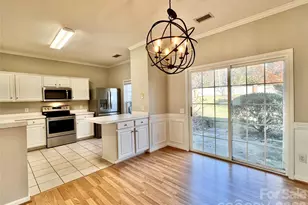2762 Thornbush Ct, Charlotte, NC 28270 - Photo 4
