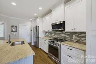 1210 39th Avenue NE, Hickory, NC 28601 - Photo 6