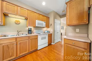 7641 Bluff Point Ln, Denver, NC 28037 - Photo 18