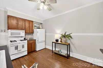 524 Hawthorne Lane #9, Charlotte, NC 28204 - Photo 10