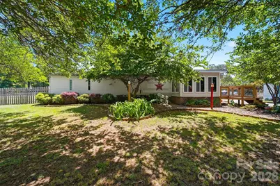 5404 B J Drive, Conover, NC 28613 - Photo 2