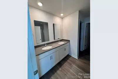2102 10th Street SE, Hickory, NC 28602 - Photo 14