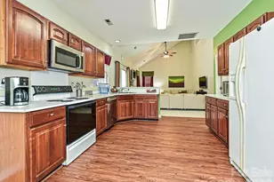 6719 Reedy Creek Rd, Charlotte, NC 28215 - Photo 8