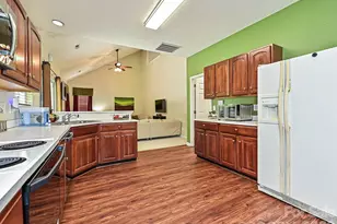 6719 Reedy Creek Rd, Charlotte, NC 28215 - Photo 10