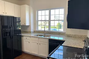 1448 Stonedown Ln, Matthews, NC 28104 - Photo 4