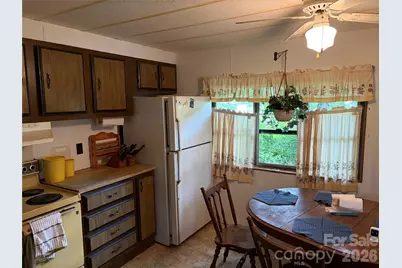 42 Country Meadows Road, Burnsville, NC 28714 - Photo 16