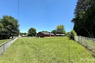 1106 Laurel Woods Dr, Gastonia, NC 28052 - Photo 26
