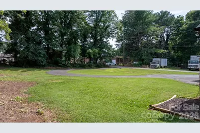 227 W 27th Street, Newton, NC 28658 - Photo 40
