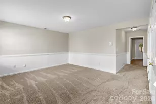 104 Rock Ridge Ln, Mount Holly, NC 28120 - Photo 8