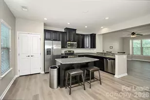 2128 Arbor Loop Dr, Charlotte, NC 28217 - Photo 6