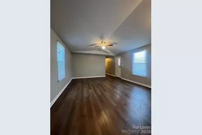 504 Oak Run Court, Bessemer City, NC 28016 - Photo 2