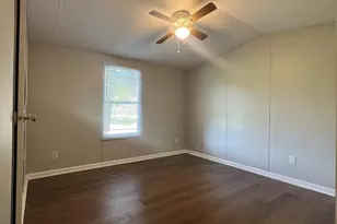 504 Oak Run Ct, Bessemer City, NC 28016 - Photo 4