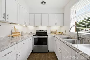 4500 Woodlark Ln, Charlotte, NC 28211 - Photo 6