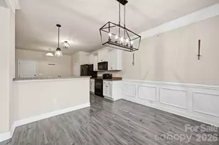 7820 Rockland Dr, Charlotte, NC 28213 - Photo 14