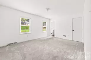 616 Silversmith Ln, Charlotte, NC 28270 - Photo 38