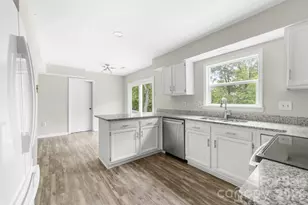 616 Silversmith Ln, Charlotte, NC 28270 - Photo 32