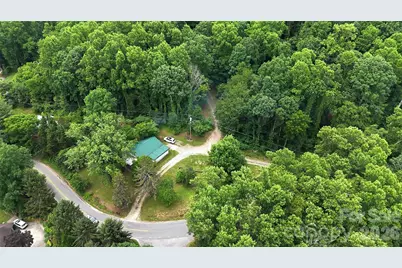 402 Sharon Road, Fairview, NC 28730 - Photo 2