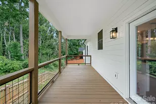 105 Crowder Hls Ln, Asheville, NC 28804 - Photo 6
