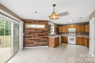 2720 Round Hill Rd, Rock Hill, SC 29730 - Photo 14