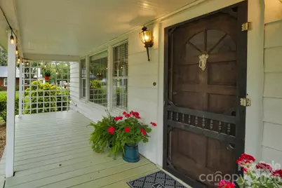 2103 N Thomas Avenue, Newton, NC 28658 - Photo 8