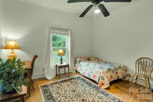 2103 N Thomas Ave, Newton, NC 28658 - Photo 26