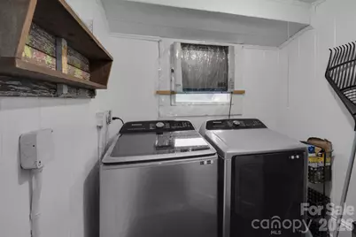 2103 N Thomas Avenue, Newton, NC 28658 - Photo 34