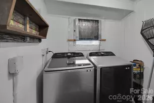 2103 N Thomas Ave, Newton, NC 28658 - Photo 34